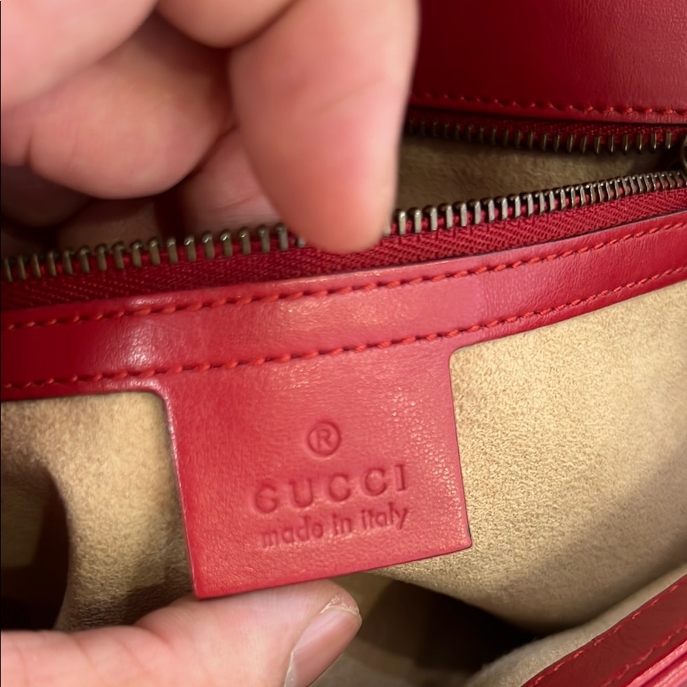 Gucci Red GG Marmont Chevron Shoulder Bag - Picture 7 of 11
